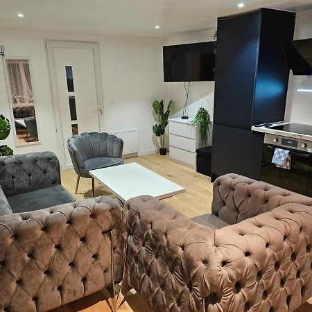 Chez Angela Appartement Avec Terrasse Bbq Et Jacuzzi Fresnes-Sur-Marne Kültér fotó