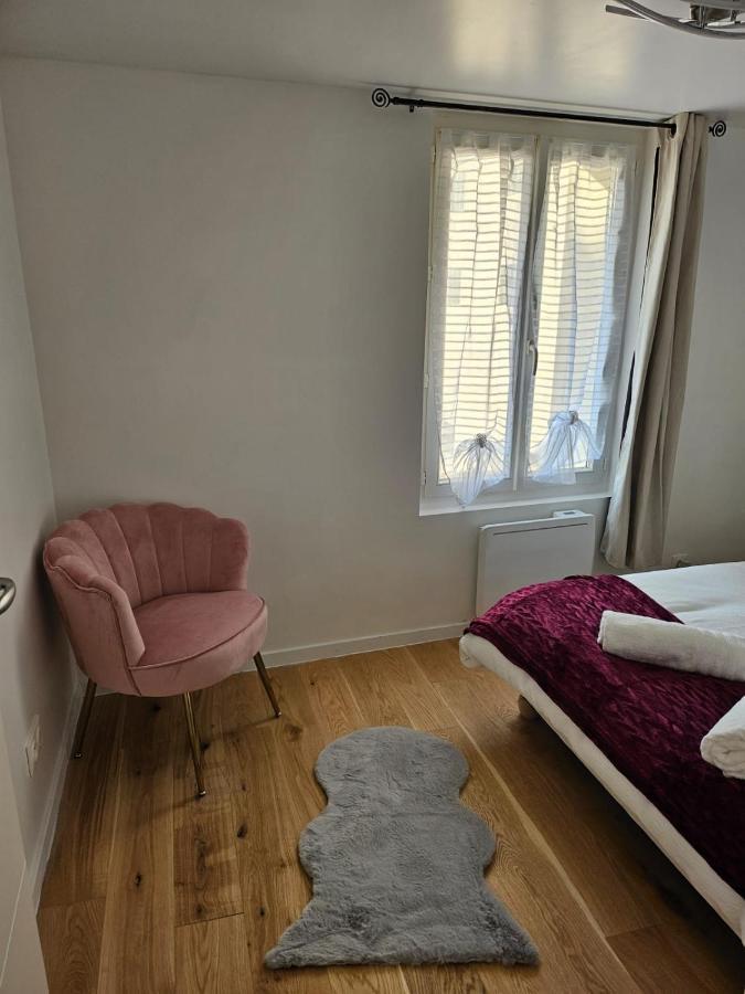 Chez Angela Appartement Avec Terrasse Bbq Et Jacuzzi Fresnes-Sur-Marne Kültér fotó
