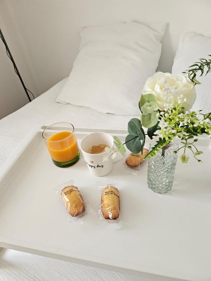 Chez Angela Appartement Avec Terrasse Bbq Et Jacuzzi Fresnes-Sur-Marne Kültér fotó